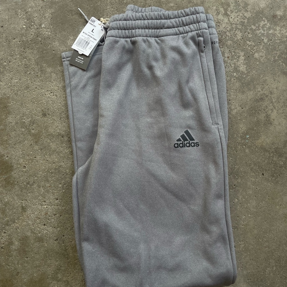 Men’s Adidas Athletic Fleece Open-Leg Joggers New NWT